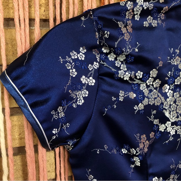 Cobalt Blue/Silver Floral Cheongsam Dress - Silk Dress - XS - Bust 29 - Size 0-2 - Picture 9 of 10